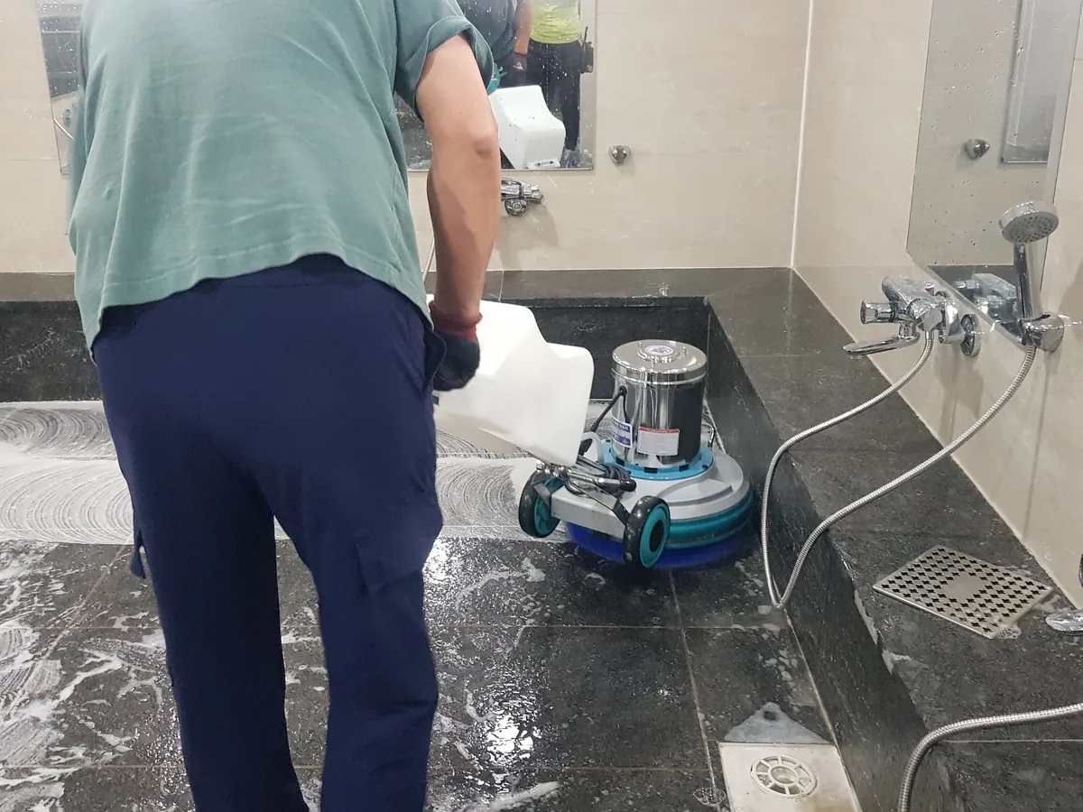하남시 선동 가정 현관·거실 바닥 위생청소 사례 - 행진크린