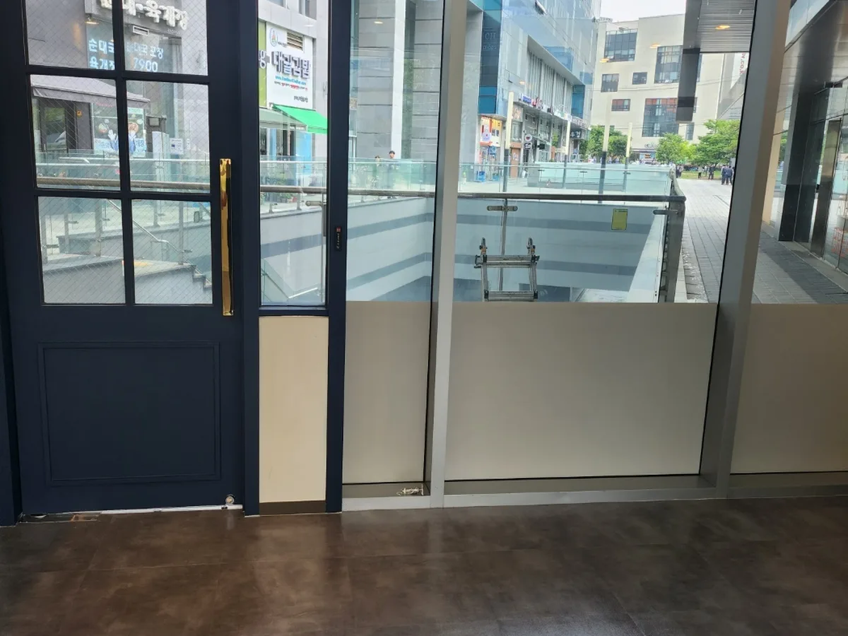 이천시 부발읍 점포 카운터 검사실 위생청소 사례 - 행진크린